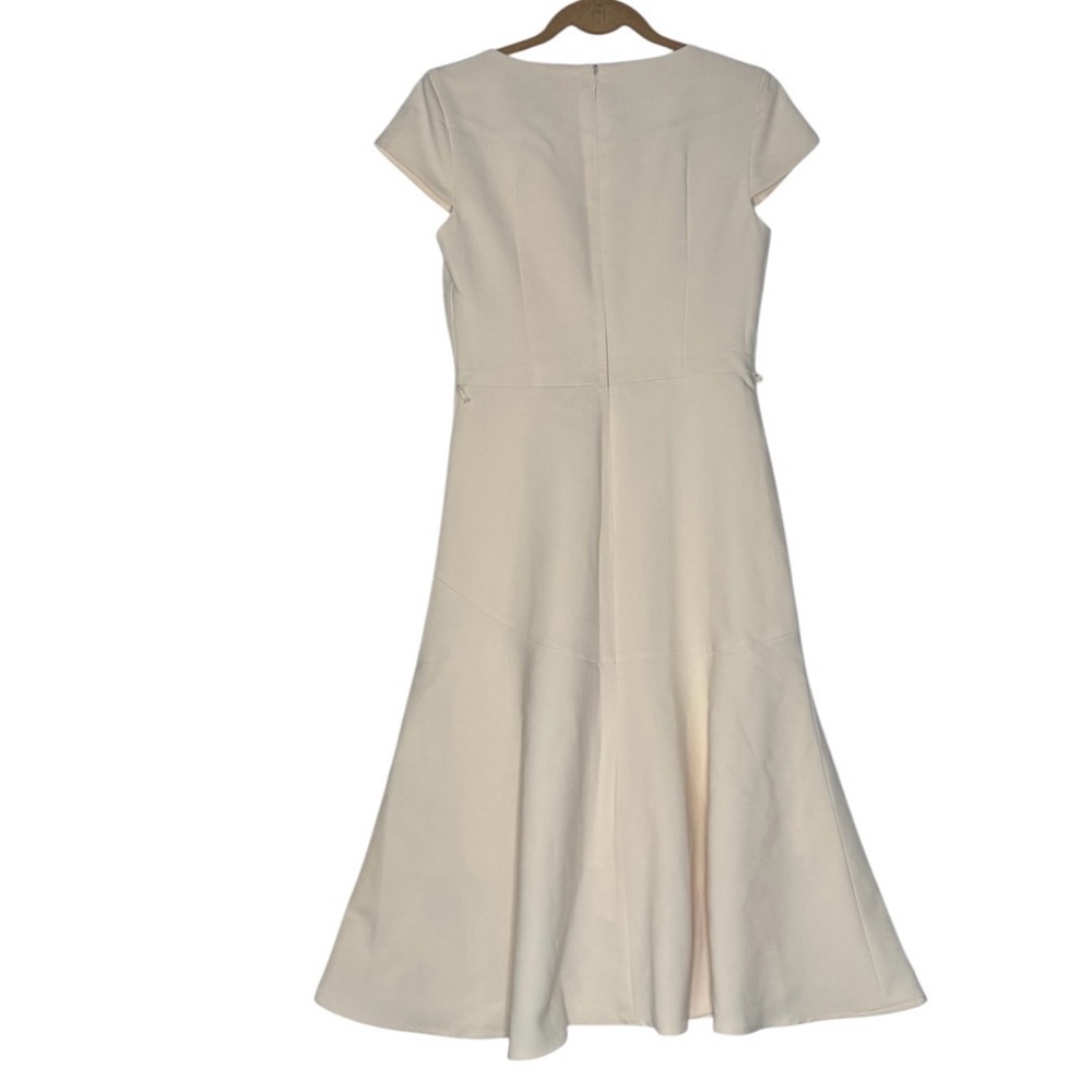 GAL MEETS GLAM Cecilia Cream Crepe Dress | Size: 4 - Picture 8 of 12